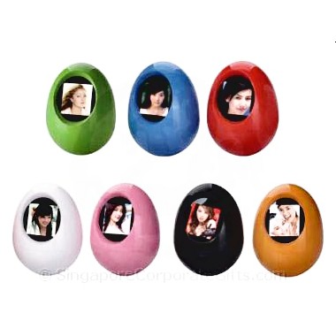 Egg Digital Photo Frame (1.5 Inches)